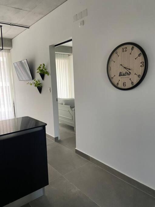 Moderno Apto Shift Zona 16, Cerca De Embajada Eeuu Y Explanada Cayala 과테말라 외부 사진