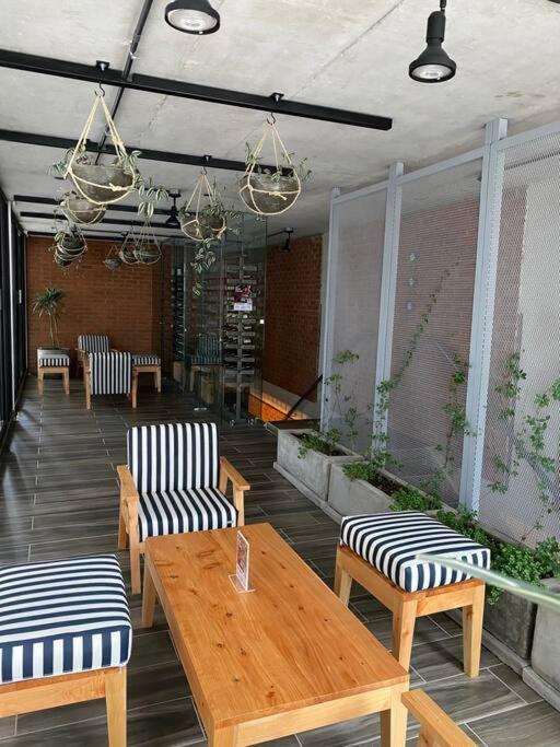Moderno Apto Shift Zona 16, Cerca De Embajada Eeuu Y Explanada Cayala 과테말라 외부 사진